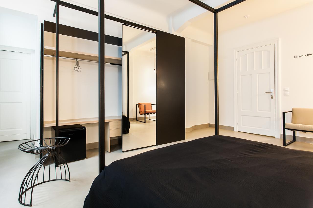 Monastiraki Suites By Livin Urbban Atenas Exterior foto