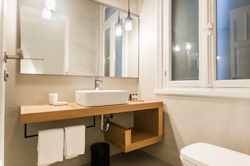 Monastiraki Suites By Livin Urbban Atenas Exterior foto